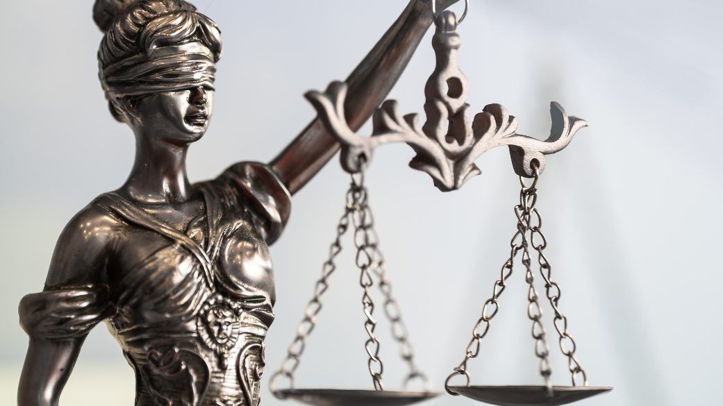 Τομείς Δικαίου – Υπηρεσίες 